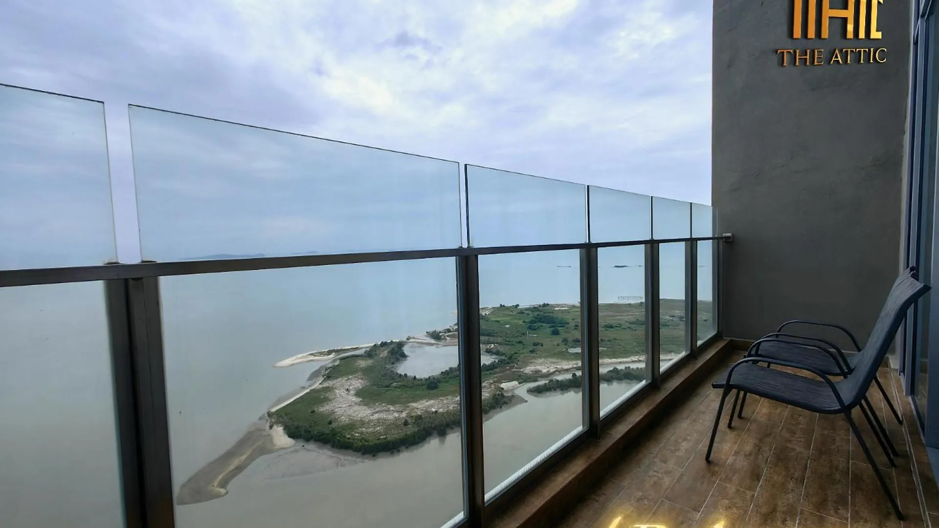 Aparthotel Attic Home Melaka Silverscape Residence & Jonker