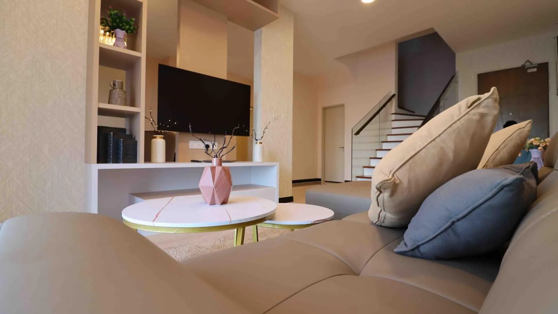 Attic Home Melaka Silverscape Residence & Jonker 0*, Malacca